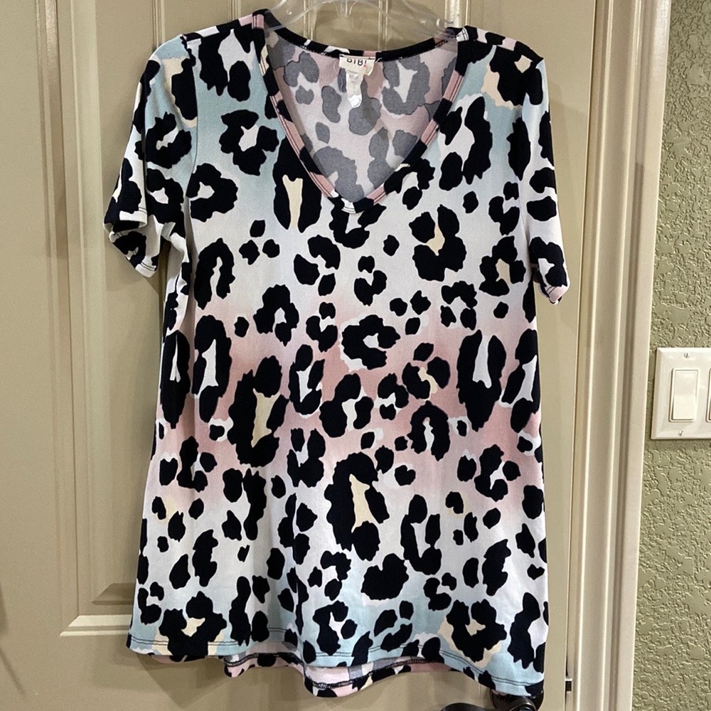Pullover Tunic by Bibi Brand. EUC!